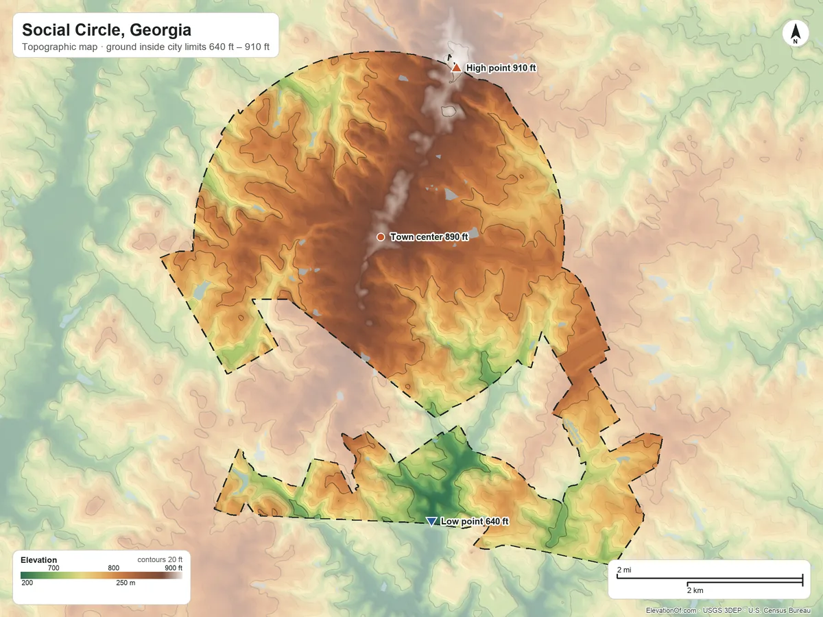 Topographic elevation map of Social Circle, Georgia, shaded from 640 ft on the south side to 910 ft on the northeast side
