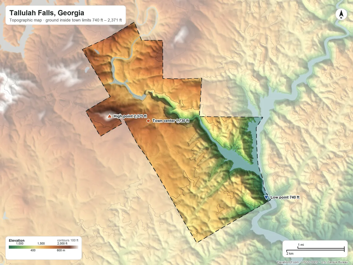 Topographic elevation map of Tallulah Falls, Georgia, shaded from 740 ft on the southeast side to 2,371 ft on Hickory Nut Mountain