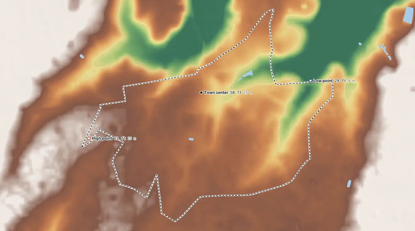 Topographic elevation map of Waynesville, Georgia, shaded from 28 ft on the east side to 61 ft on the west side