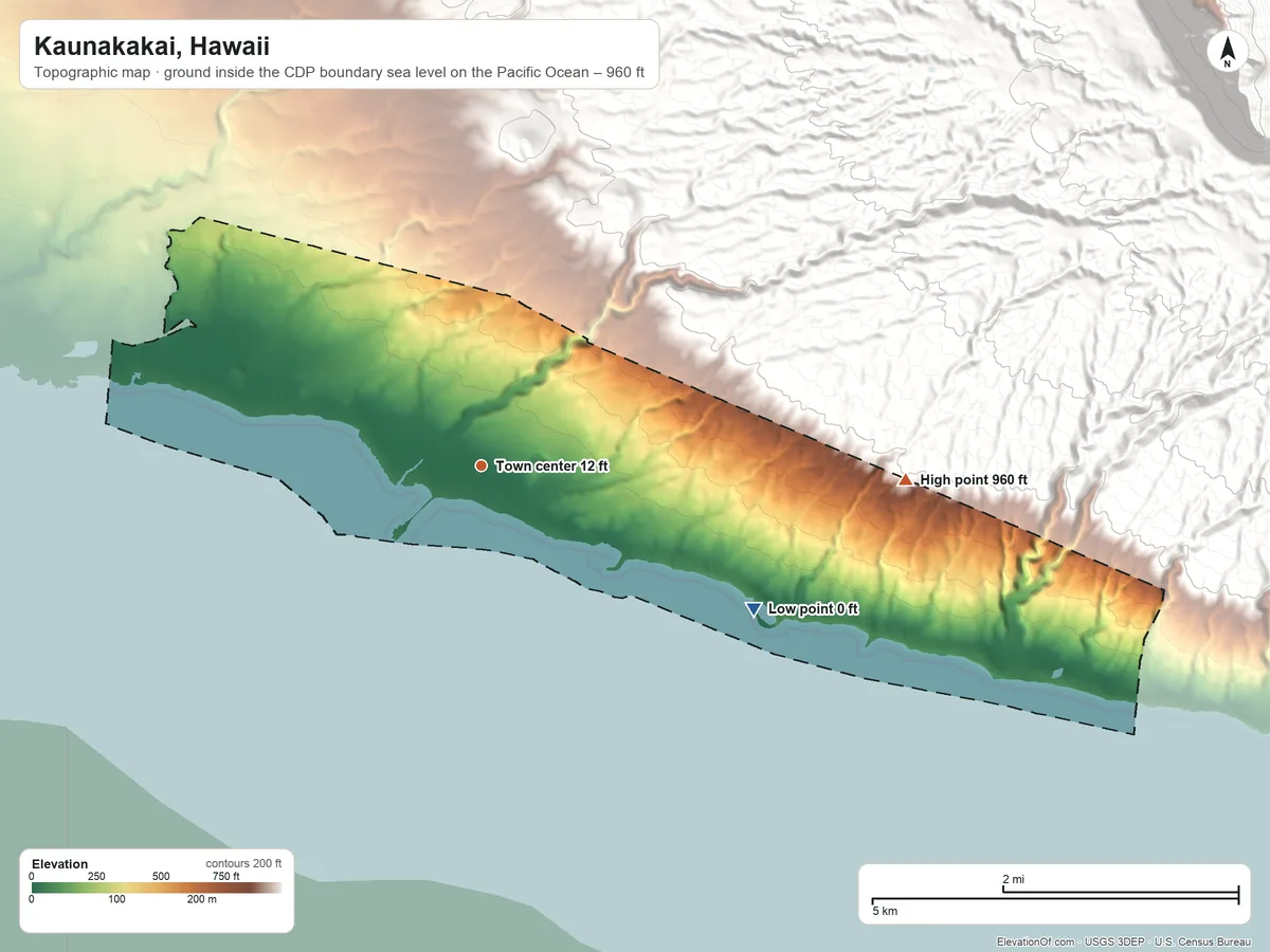 Topographic elevation map of Kaunakakai, Hawaii, shaded from sea level level on the Pacific Ocean to 960 ft on the east edge, below higher ground just outside