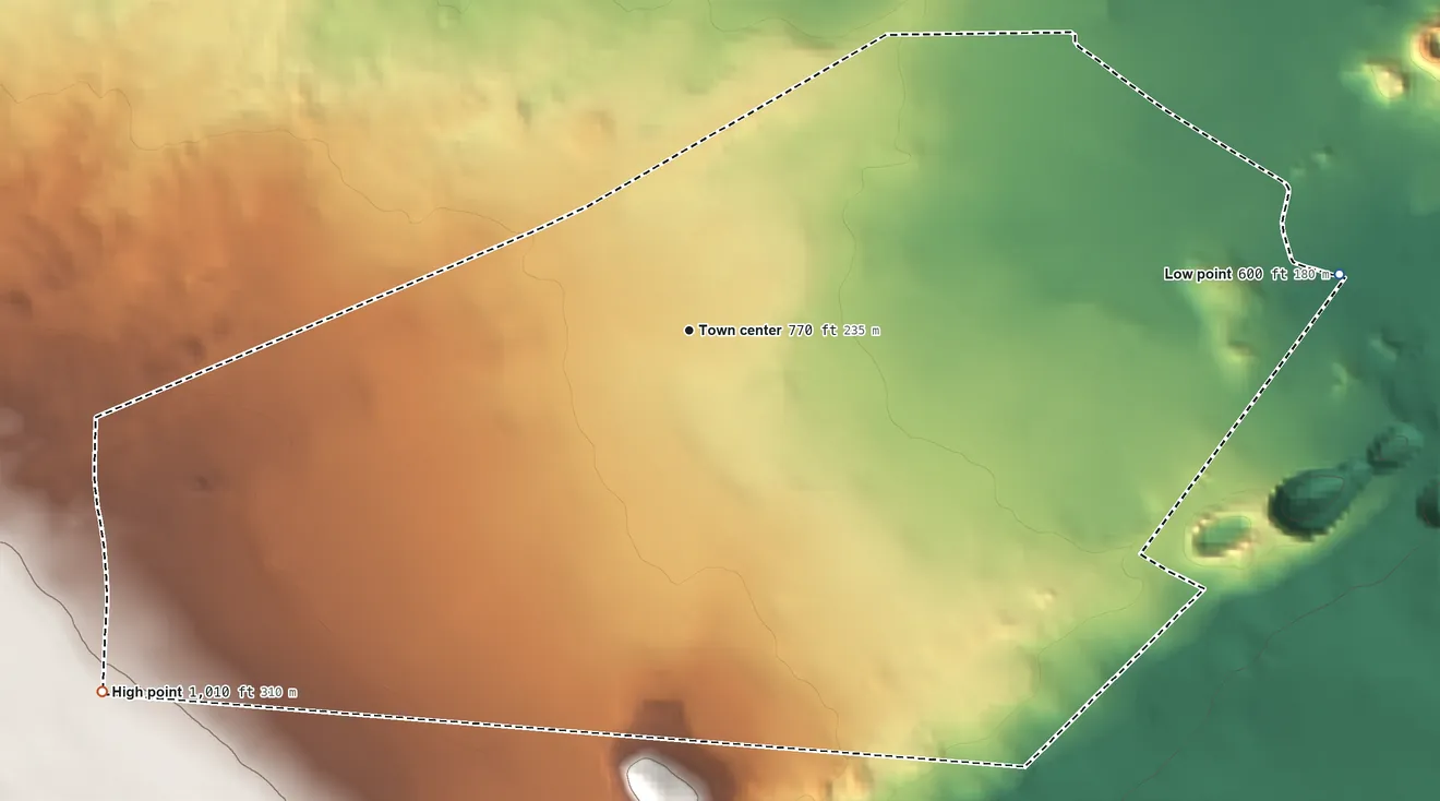 Topographic elevation map of Leilani Estates, Hawaii, shaded from 600 ft on the east side to 1,010 ft on the southwest edge, below higher ground just outside