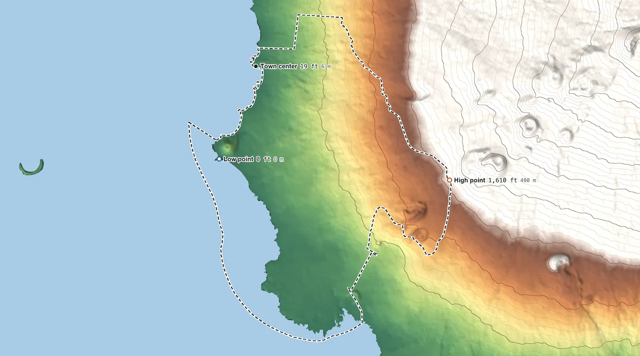 Topographic elevation map of Makena, Hawaii, shaded from sea level level on the Alalakeiki Channel to 1,610 ft at the foot of the Lualaʻilua Hills
