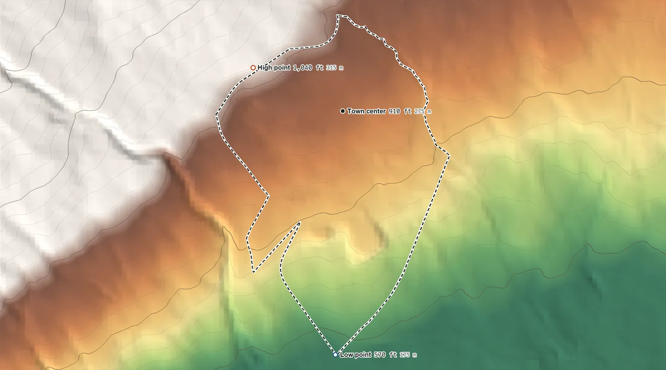 Topographic elevation map of Pahala, Hawaii, shaded from 570 ft on the south side to 1,040 ft at the foot of the Kamakaiʻa Hills