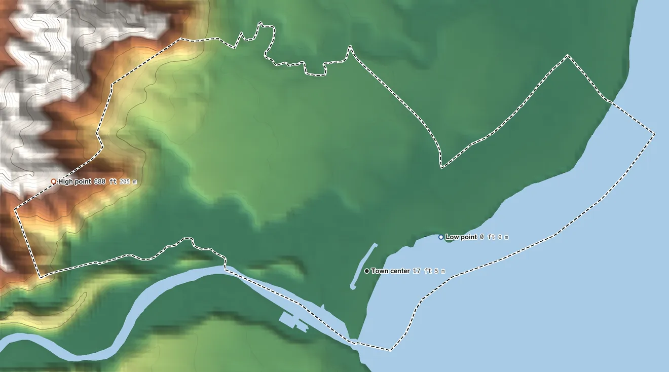 Topographic elevation map of Wailua, Hawaii, shaded from sea level level on the Pacific Ocean to 680 ft at the foot of the Makaleha Mountains