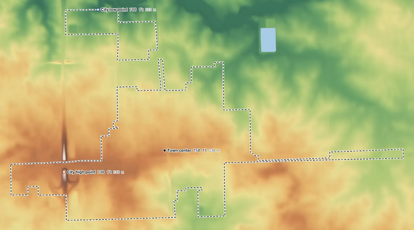 Topographic elevation map of El Paso, Illinois, shaded from 700 ft on the northwest side to 790 ft on the west side