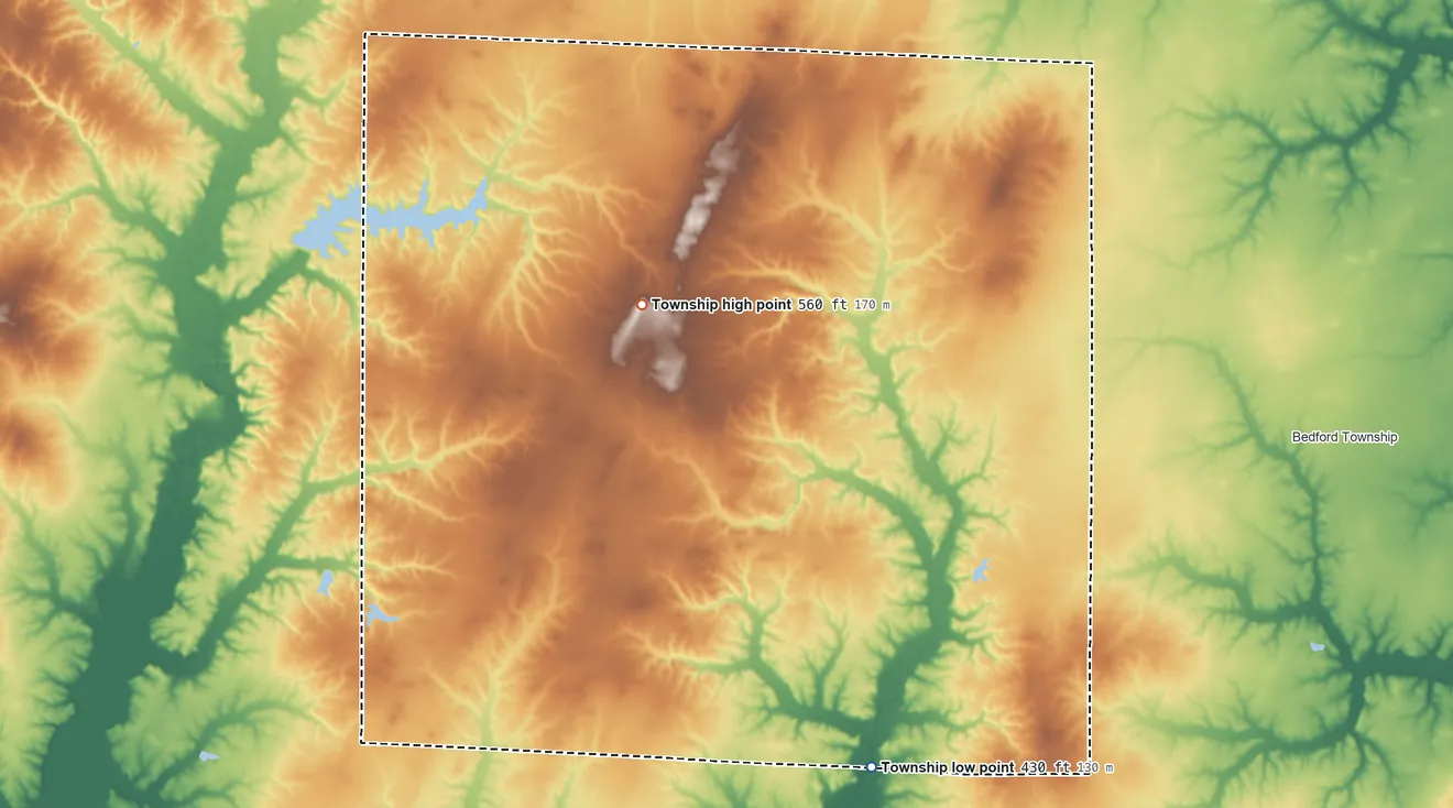 Topographic elevation map of Indian Prairie Township, Illinois, shaded from 430 ft on the south side to 560 ft on the northwest side