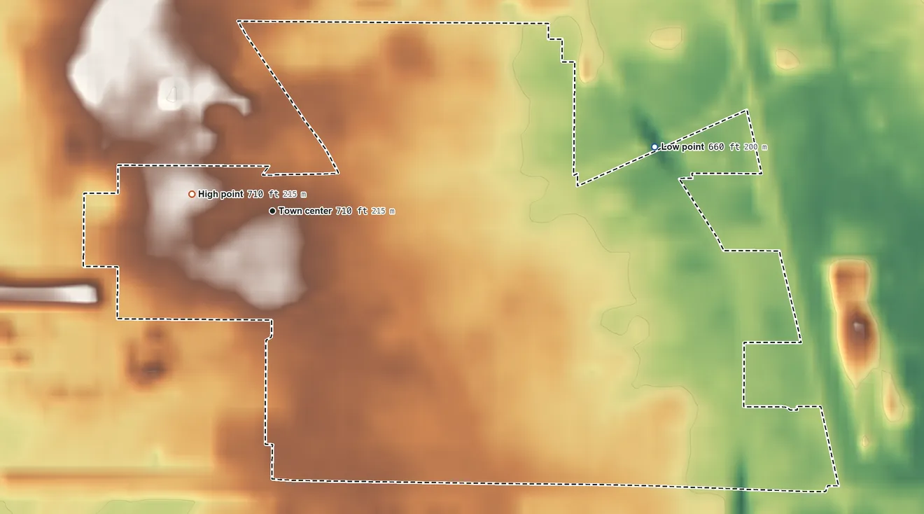 Topographic elevation map of Knollwood, Illinois, shaded from 660 ft on the east side to 710 ft near the middle