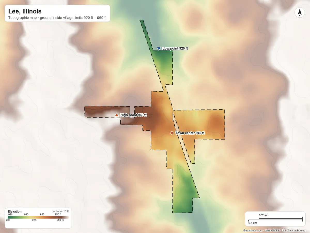 Topographic elevation map of Lee, Illinois, shaded from 920 ft on the north side to 960 ft on the west side