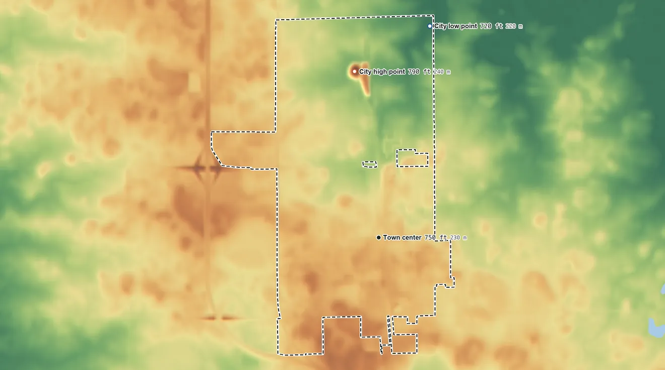 Topographic elevation map of Minonk, Illinois, shaded from 720 ft on the north side to 790 ft on the north side