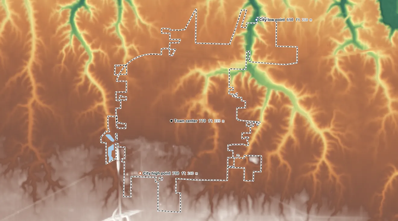 Topographic elevation map of Monmouth, Illinois, shaded from 690 ft on the northeast side to 780 ft on the southwest side