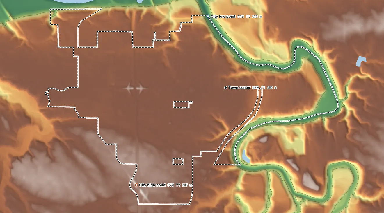 Topographic elevation map of Oglesby, Illinois, shaded from 440 ft on the north side to 670 ft on the southwest side