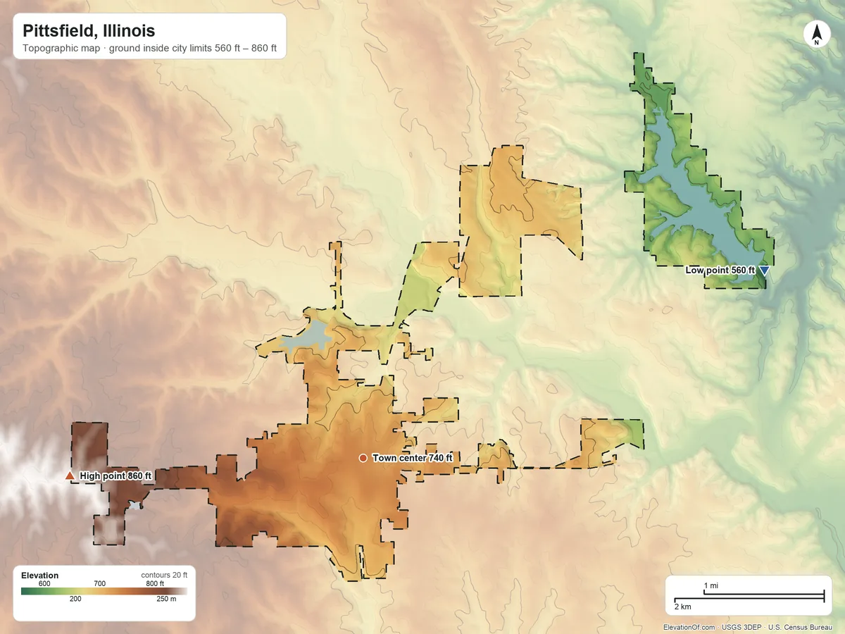 Topographic elevation map of Pittsfield, Illinois, shaded from 560 ft on the northeast side to 860 ft on the west side