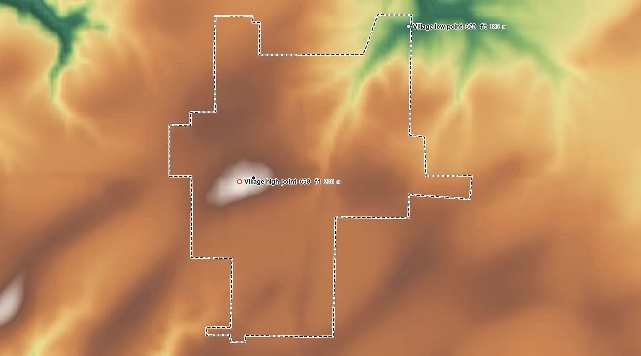 Topographic elevation map of Plymouth, Illinois, shaded from 600 ft on the northeast side to 660 ft near the middle