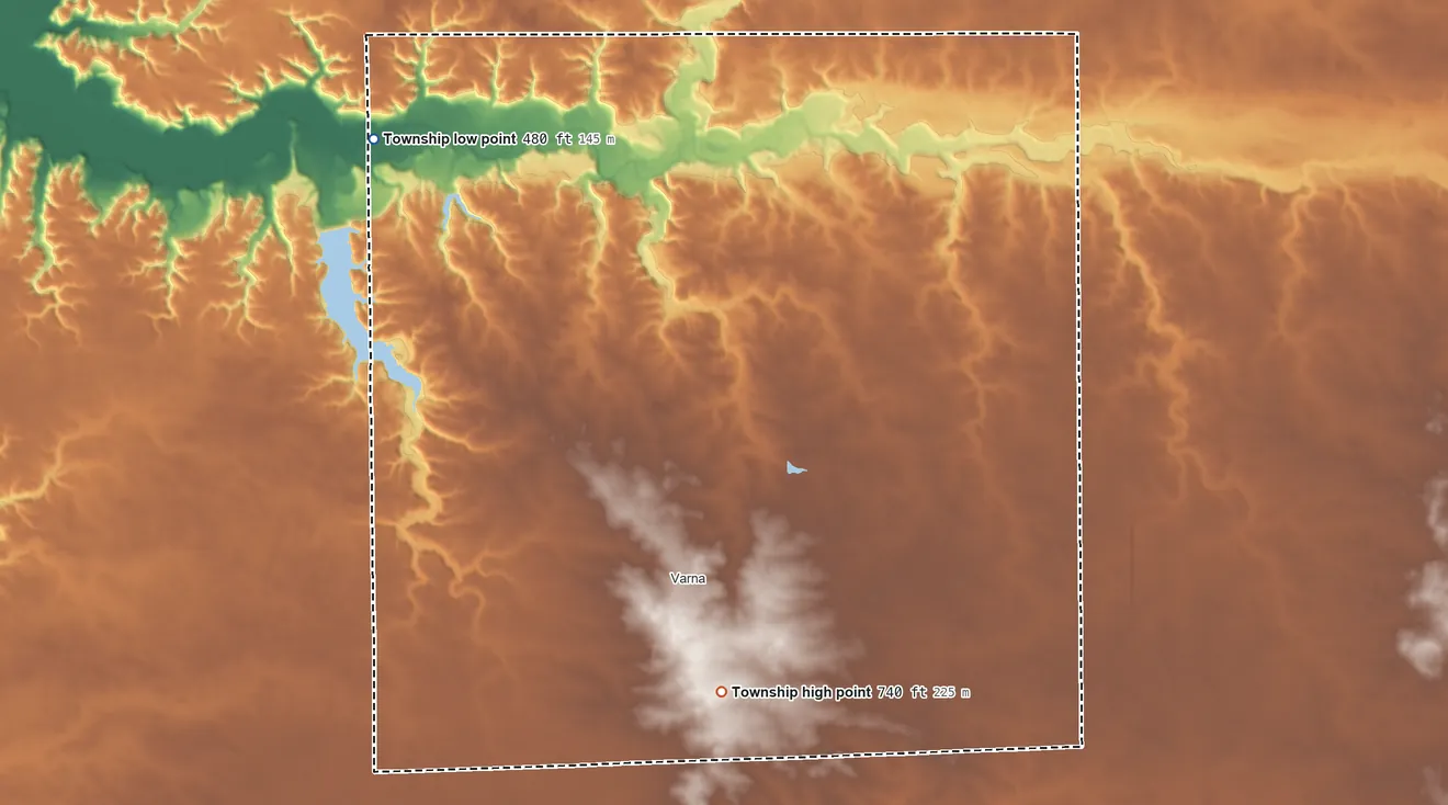 Topographic elevation map of Roberts Township, Illinois, shaded from 480 ft on the northwest side to 740 ft on the south side