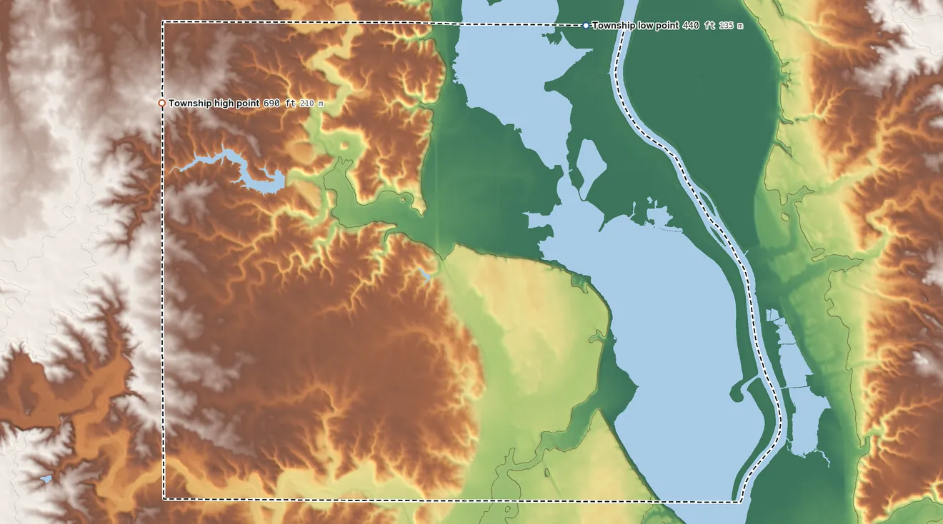 Topographic elevation map of Senachwine Township, Illinois, shaded from 440 ft on the northeast side to 690 ft on the northwest side