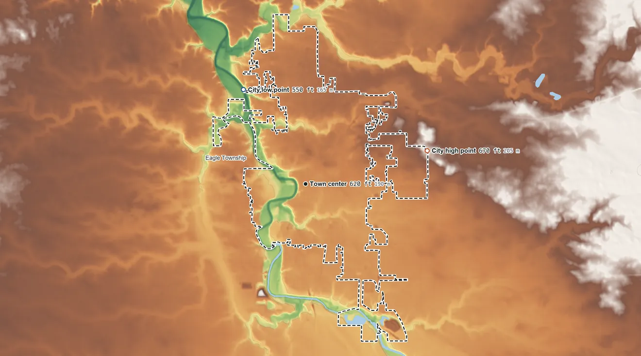 Topographic elevation map of Streator, Illinois, shaded from 550 ft on the northwest side to 670 ft on the east side