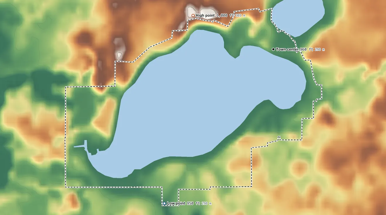Topographic elevation map of Adams Lake, Indiana, shaded from 950 ft on the southwest side to 1,000 ft on the northwest side