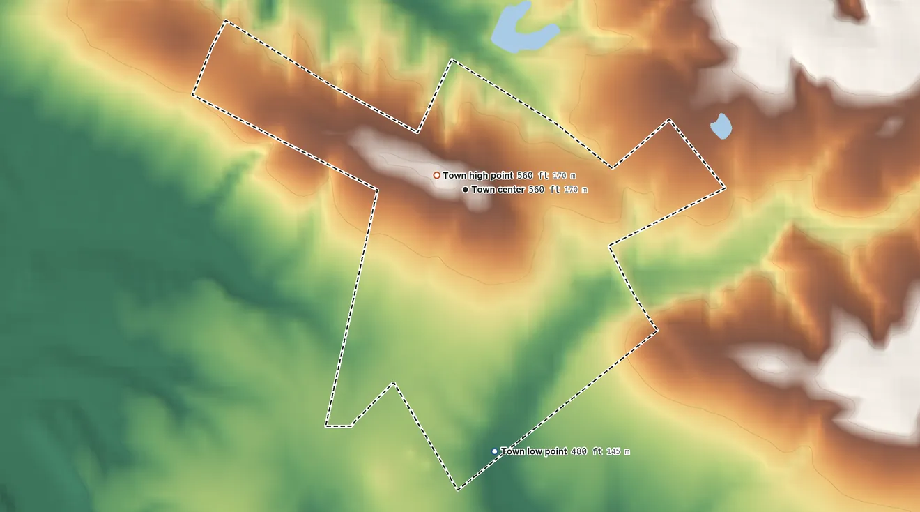 Topographic elevation map of Bruceville, Indiana, shaded from 480 ft on the south side to 560 ft near the middle