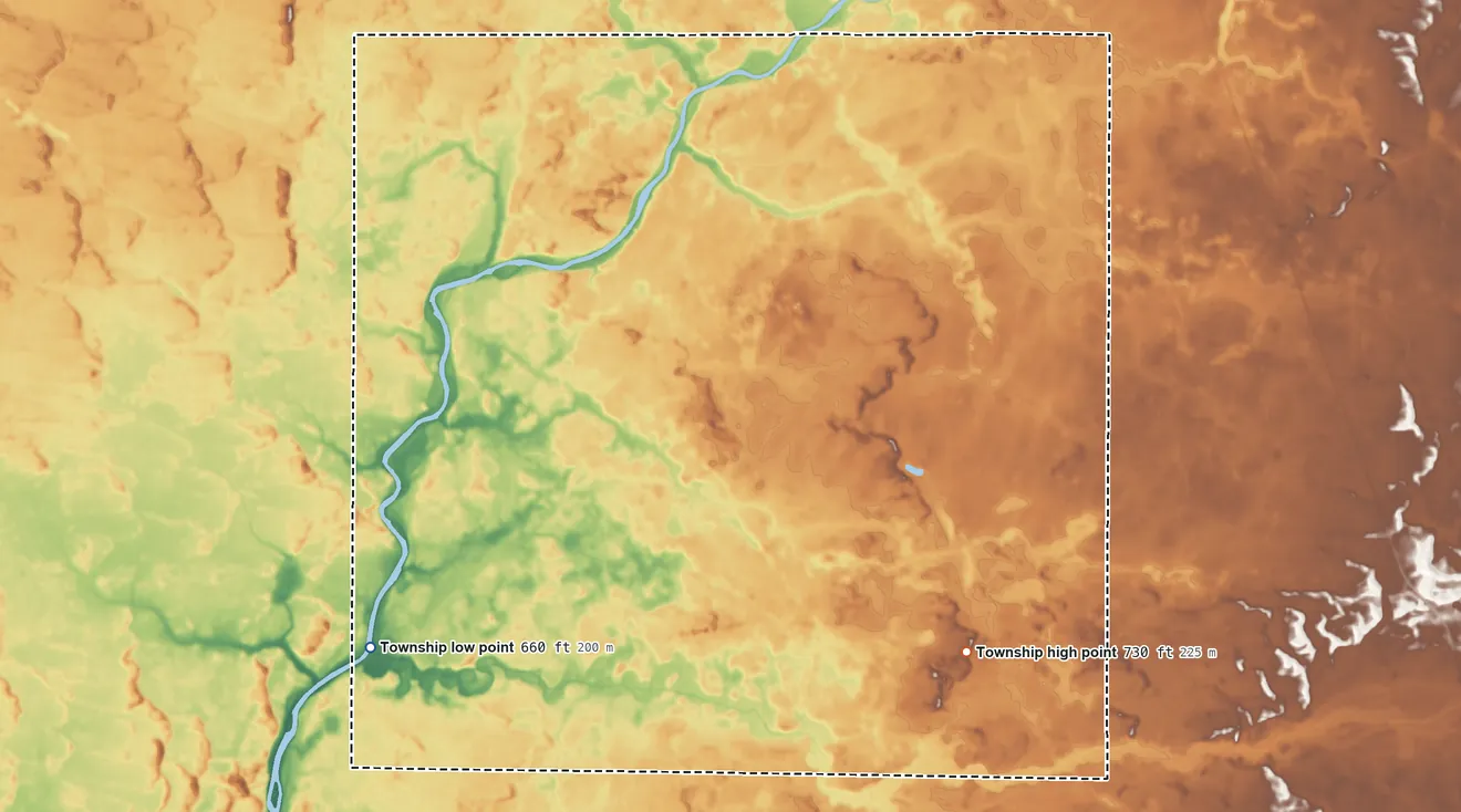 Topographic elevation map of Indian Creek Township, Pulaski County, Indiana, shaded from 660 ft on the southwest side to 730 ft on the southeast side