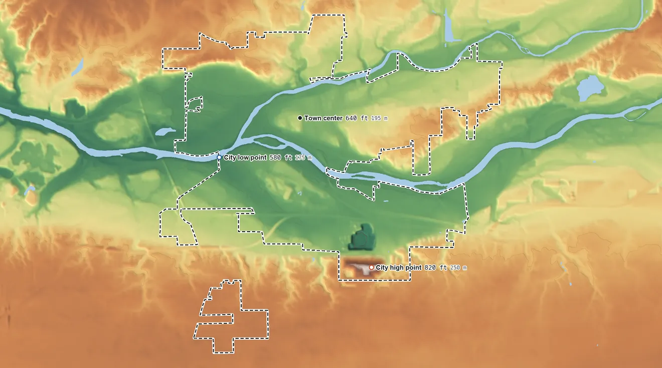 Topographic elevation map of Logansport, Indiana, shaded from 580 ft on the southwest side to 820 ft on Morgan Hill