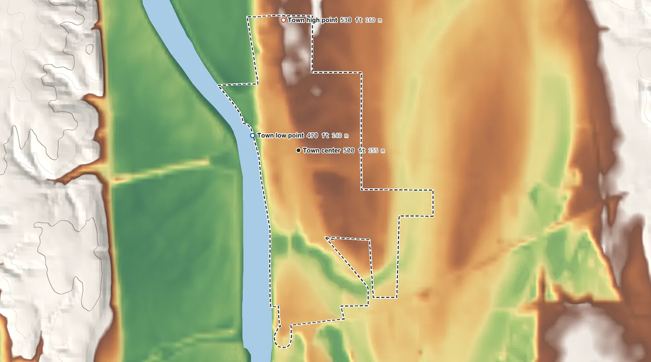 Topographic elevation map of Montezuma, Indiana, shaded from 470 ft on the west side to 530 ft on the north side