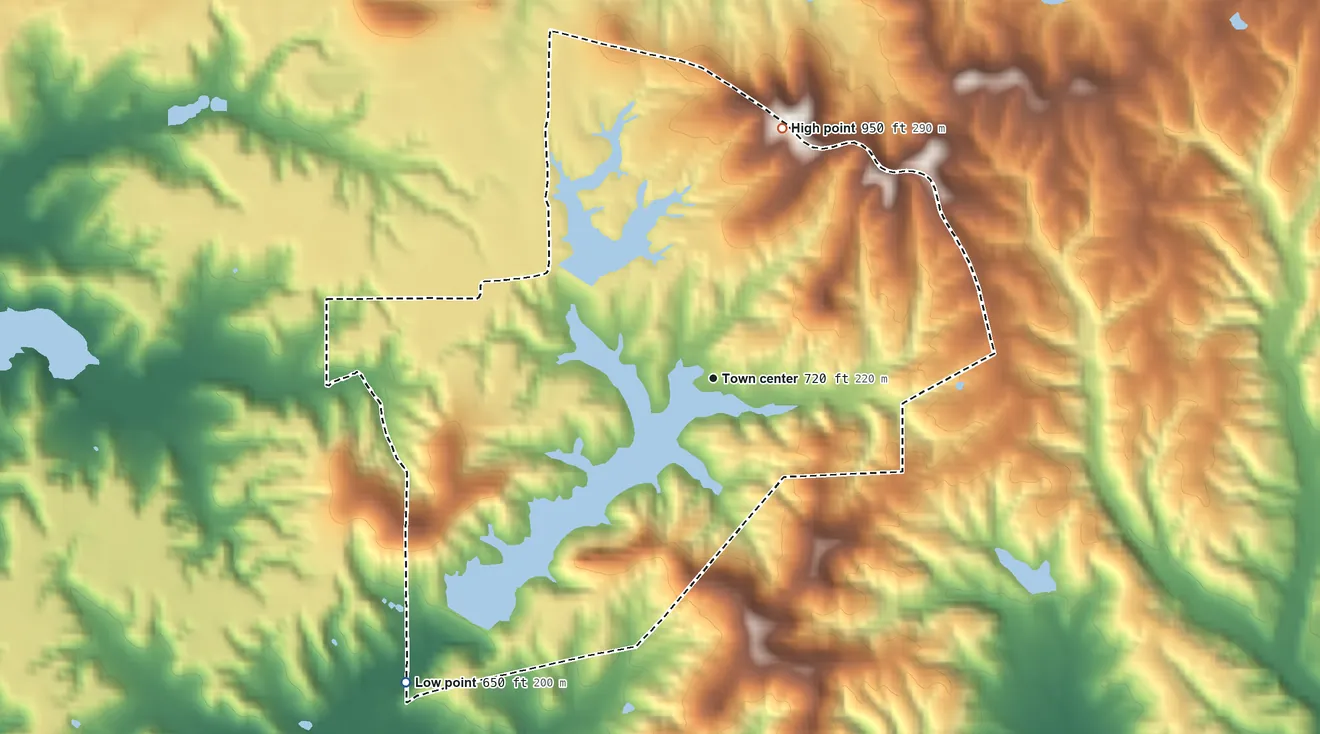Topographic elevation map of Painted Hills, Indiana, shaded from 650 ft on the southwest side to 950 ft on the north edge, below higher ground just outside