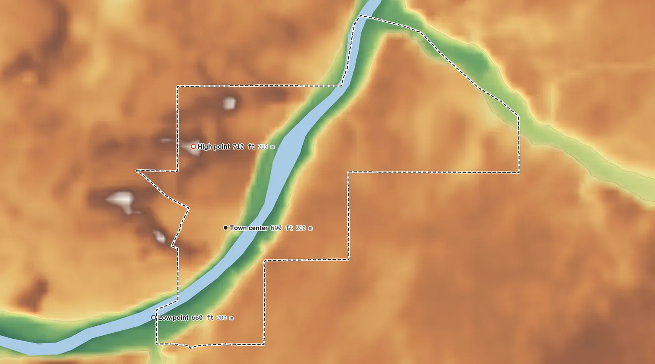 Topographic elevation map of Pulaski, Indiana, shaded from 660 ft on the southwest side to 710 ft on the north side
