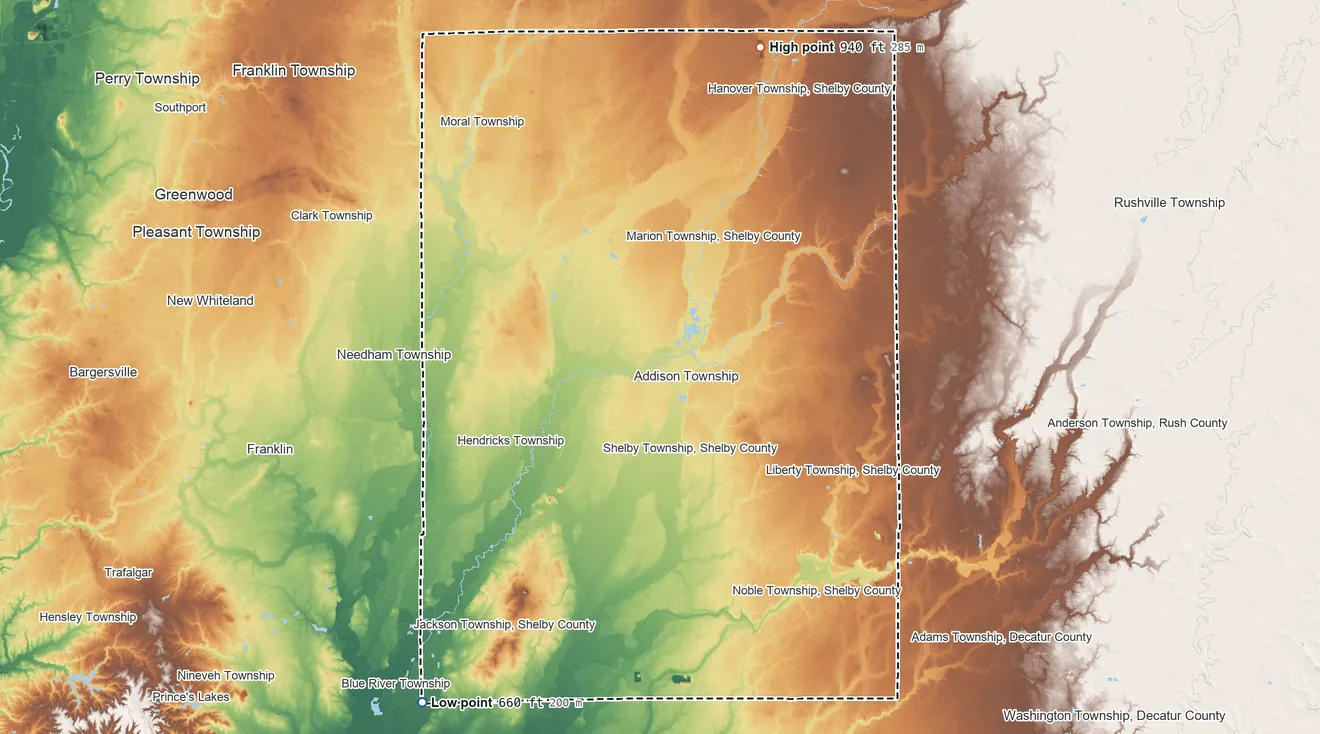 Topographic elevation map of Shelby County, Indiana, shaded from 660 ft on the southwest side to 940 ft on the north side