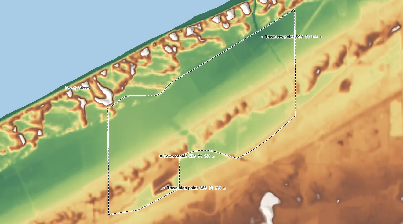Topographic elevation map of Town of Pines, Indiana, shaded from 590 ft on the northeast side to 660 ft on the south side