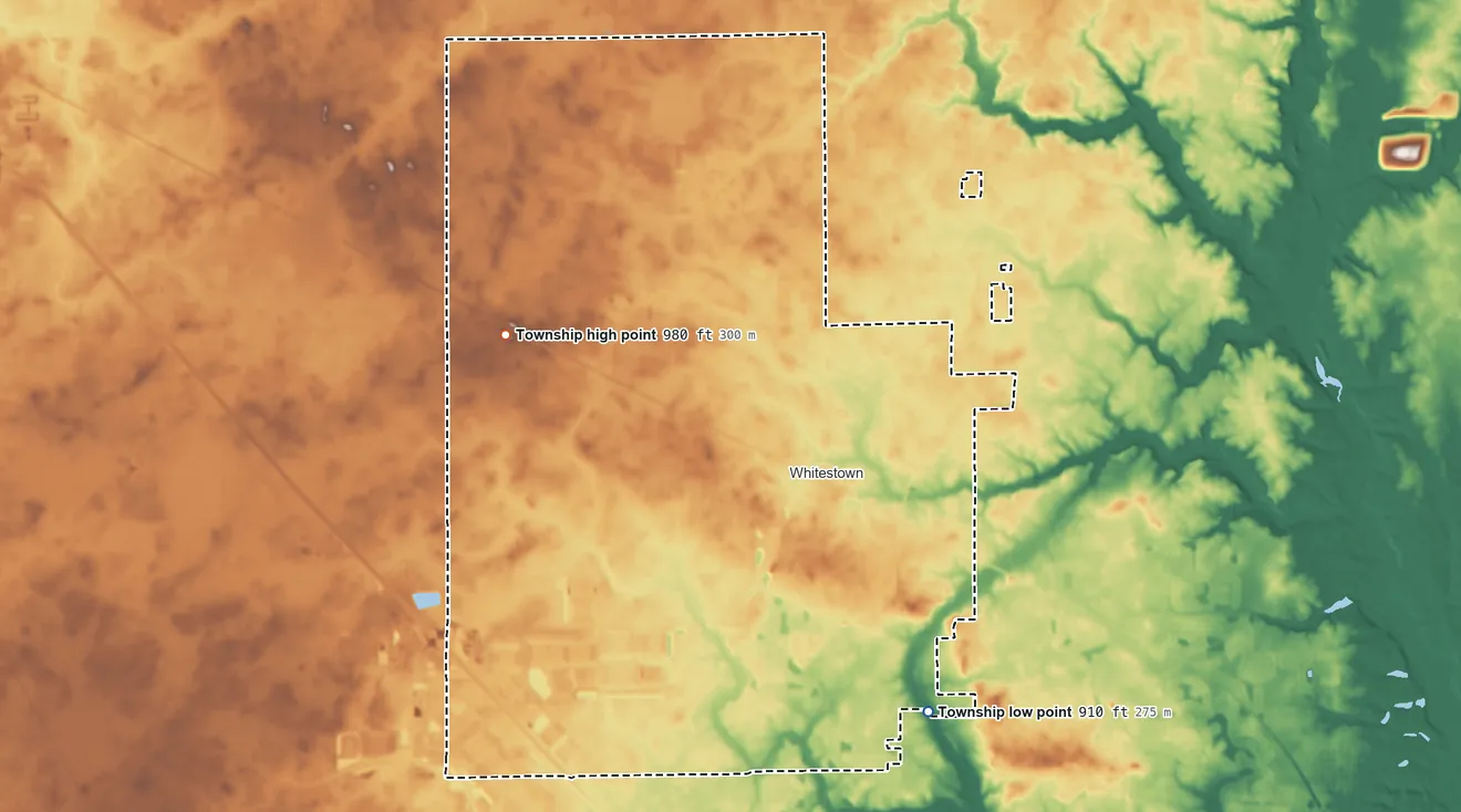 Topographic elevation map of Worth Township, Indiana, shaded from 910 ft on the southeast side to 980 ft on the northwest side