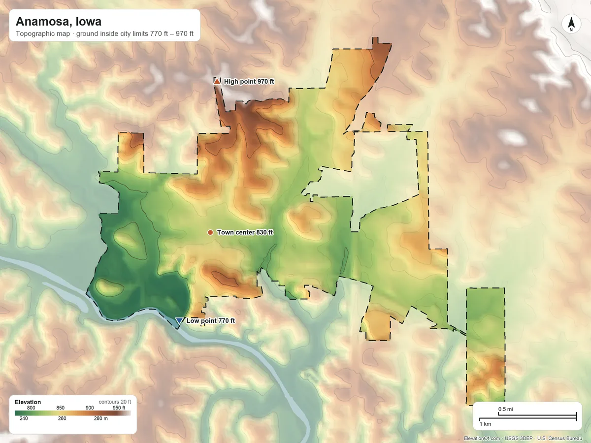 Topographic elevation map of Anamosa, Iowa, shaded from 770 ft on the south side to 970 ft on the north side