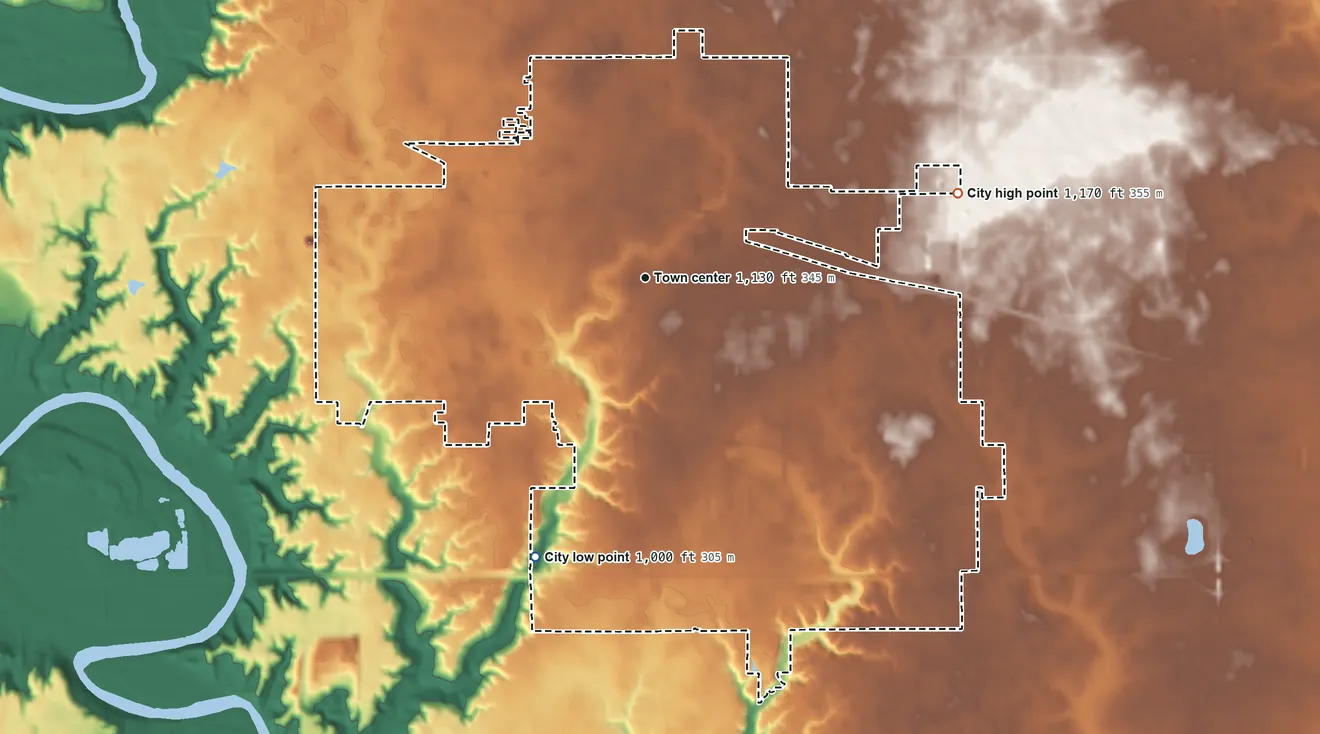 Topographic elevation map of Boone, Iowa, shaded from 1,000 ft on the south side to 1,170 ft on the east side