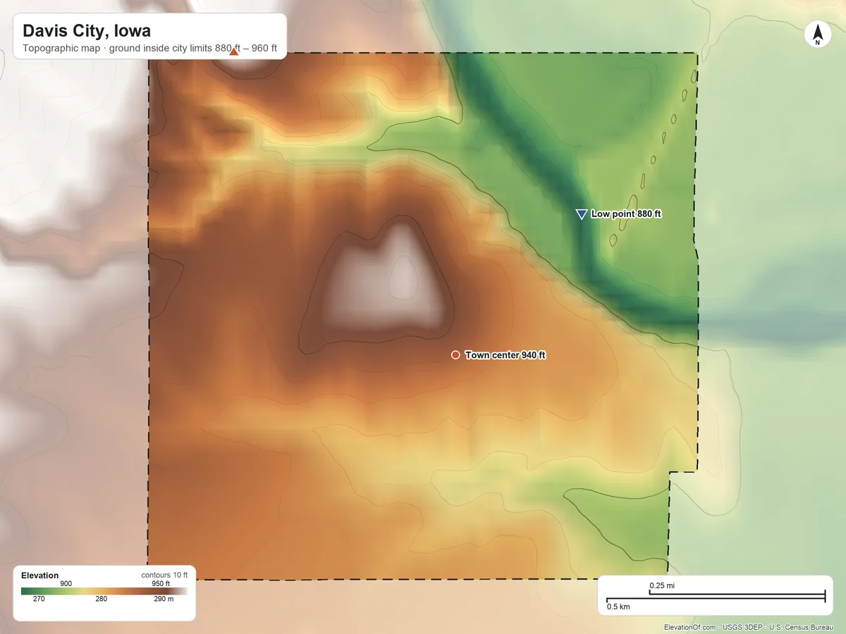 Topographic elevation map of Davis City, Iowa, shaded from 880 ft on the northeast side to 960 ft on the northwest side
