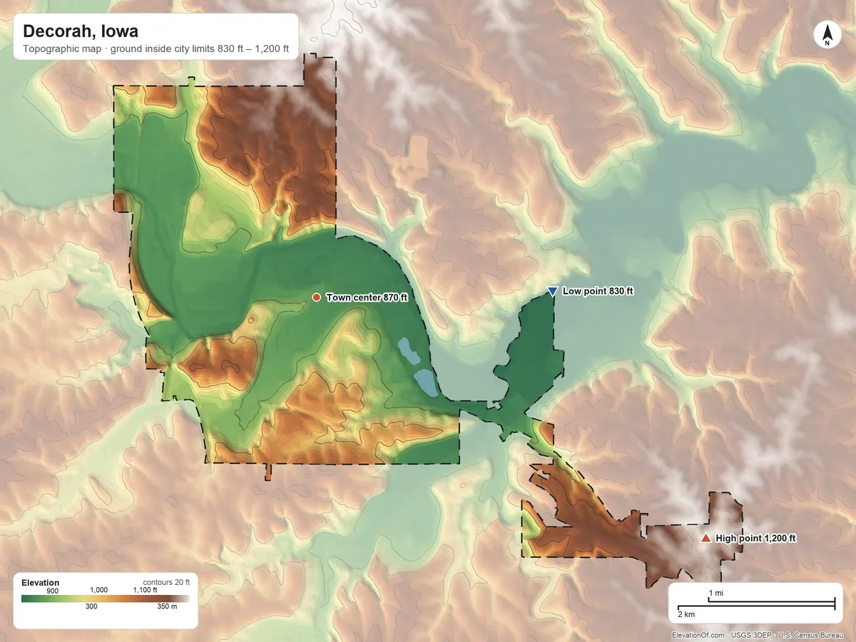 Topographic elevation map of Decorah, Iowa, shaded from 830 ft on the east side to 1,200 ft on the southeast side