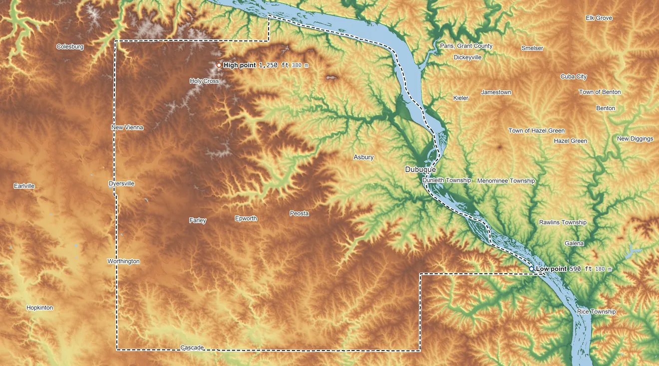 Topographic elevation map of Dubuque County, Iowa, shaded from 590 ft on the southeast side to 1,250 ft on the northwest side