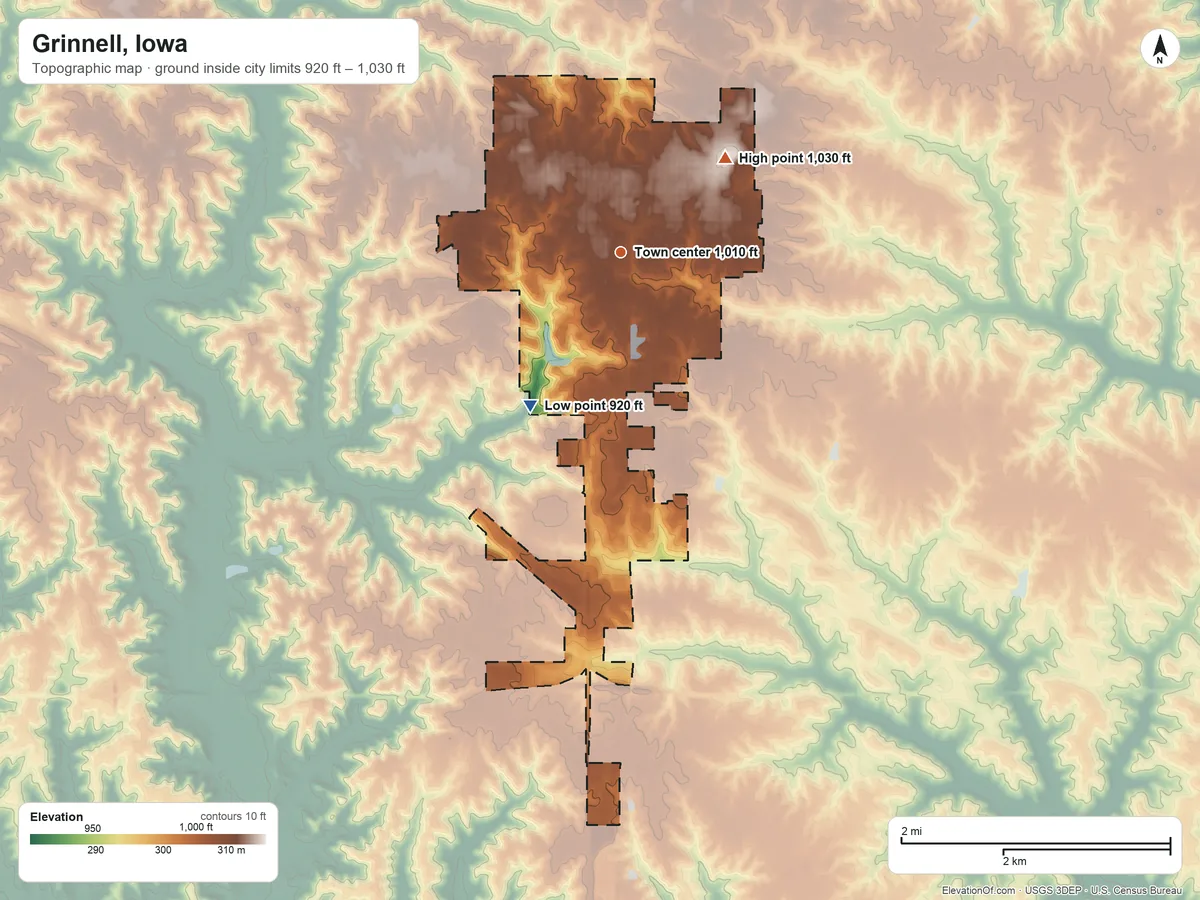 Topographic elevation map of Grinnell, Iowa, shaded from 920 ft on the southwest side to 1,030 ft on the northeast side