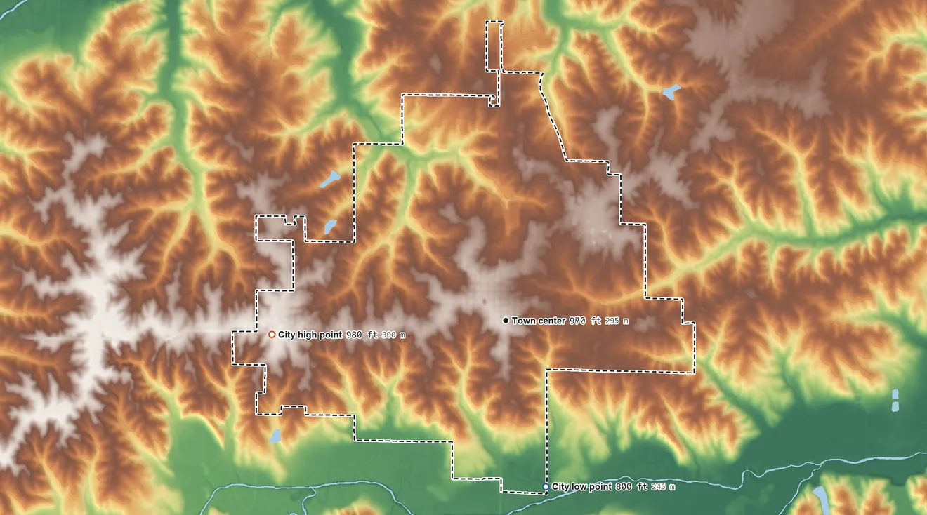 Topographic elevation map of Indianola, Iowa, shaded from 800 ft on the south side to 980 ft on the west side