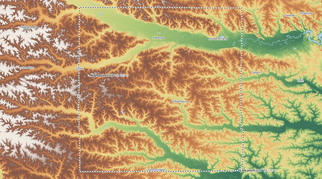 Topographic elevation map of Iowa County, Iowa, shaded from 680 ft on the southeast side to 940 ft on the west side