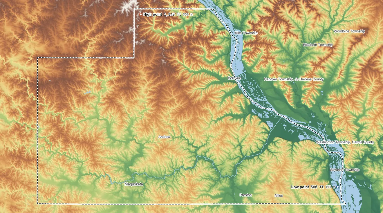 Topographic elevation map of Jackson County, Iowa, shaded from 580 ft on the southeast side to 1,140 ft on the northwest side