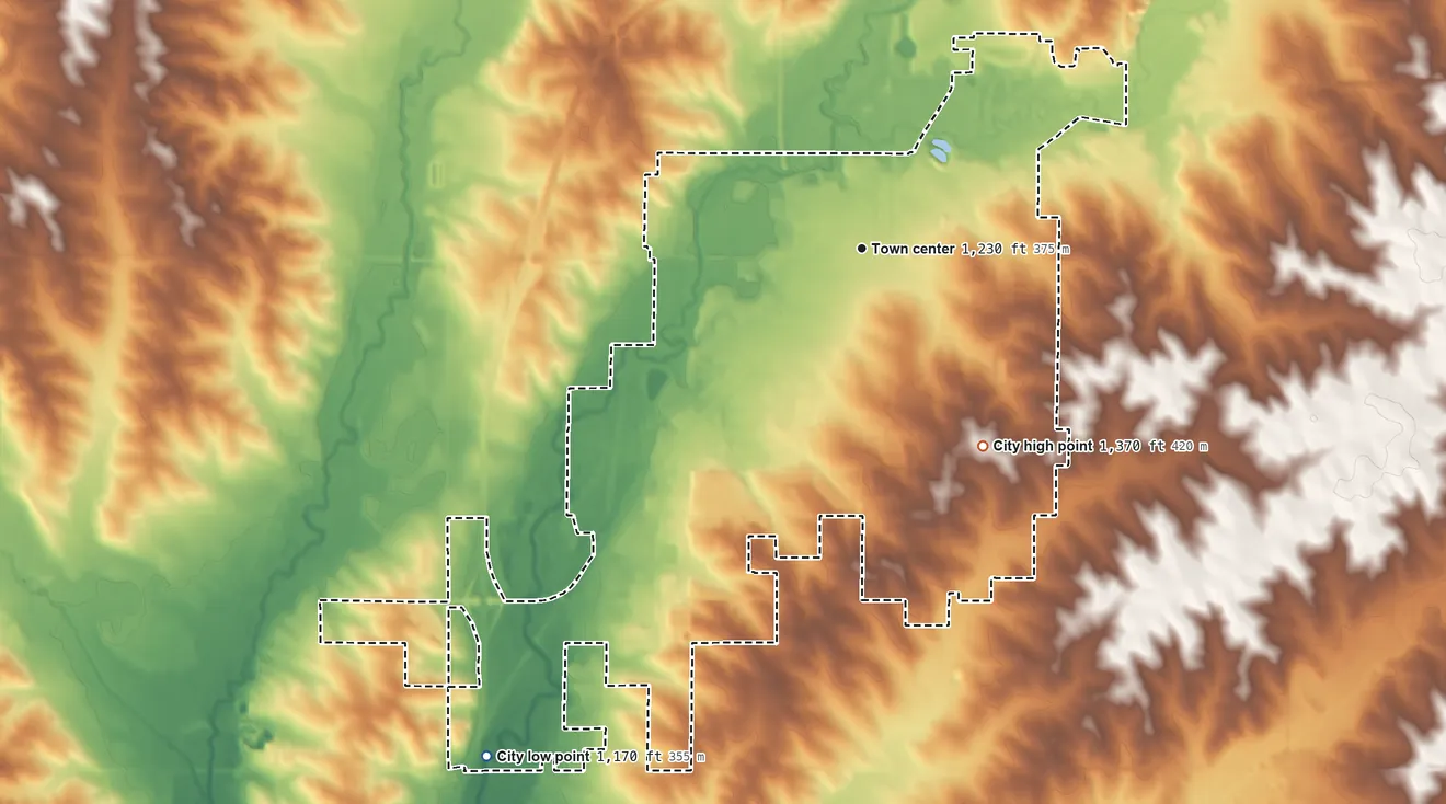 Topographic elevation map of Le Mars, Iowa, shaded from 1,170 ft on the southwest side to 1,370 ft on the southeast side