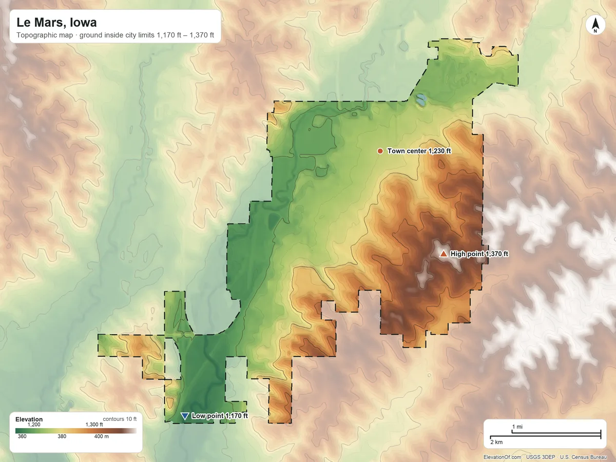 Topographic elevation map of Le Mars, Iowa, shaded from 1,170 ft on the southwest side to 1,370 ft on the southeast side