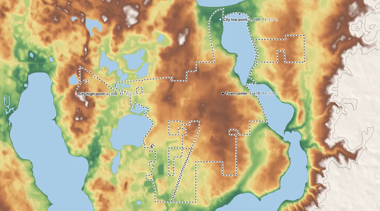Topographic elevation map of Spirit Lake, Iowa, shaded from 1,400 ft on the north side to 1,490 ft on the west side
