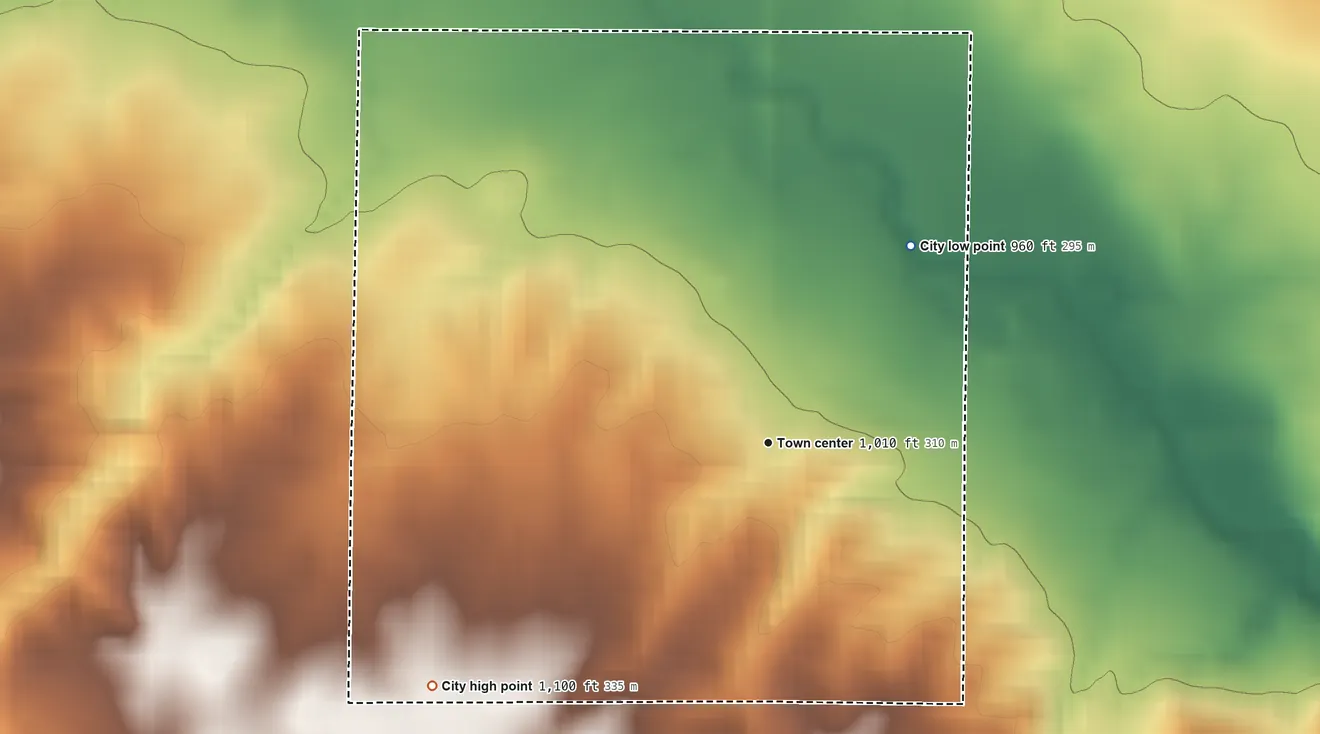 Topographic elevation map of St. Anthony, Iowa, shaded from 960 ft on the northeast side to 1,100 ft on the southwest side