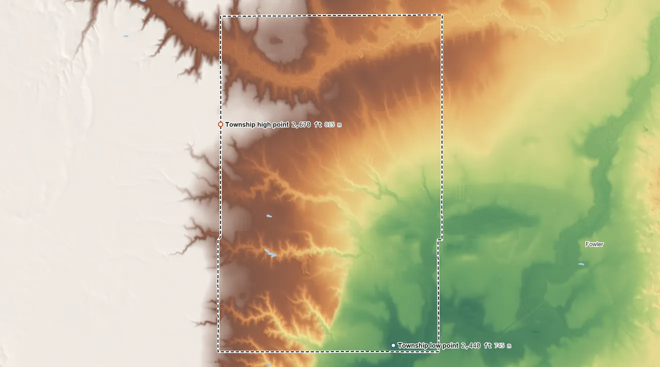 Topographic elevation map of Crooked Creek Township, Kansas, shaded from 2,440 ft on the south side to 2,670 ft on the west side
