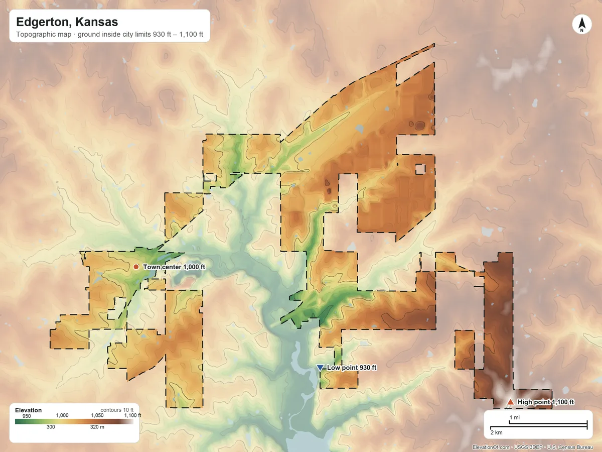 Topographic elevation map of Edgerton, Kansas, shaded from 930 ft on the southeast side to 1,100 ft on the east side
