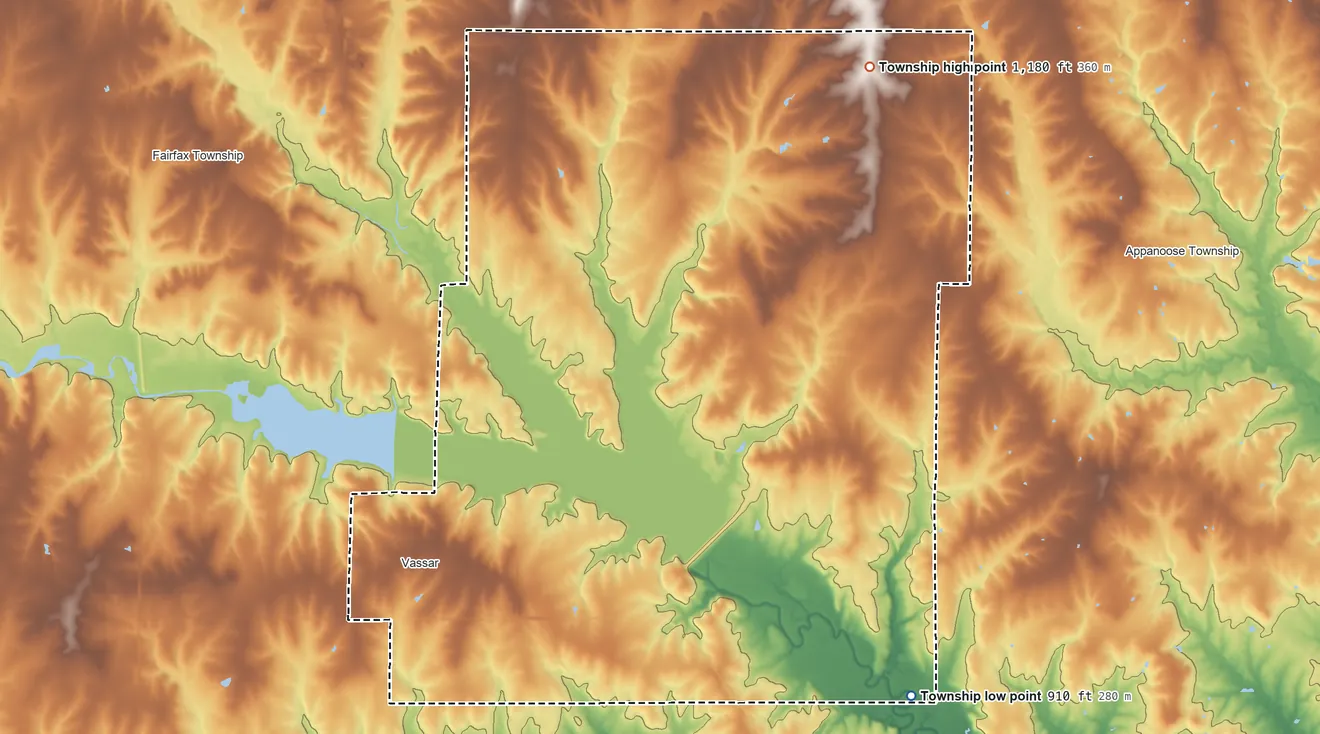 Topographic elevation map of Junction Township, Kansas, shaded from 910 ft on the southeast side to 1,180 ft on the northeast side