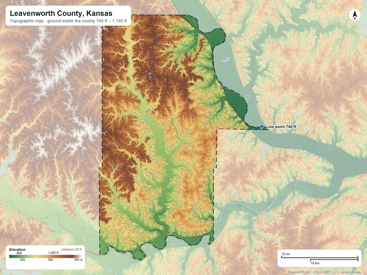Topographic elevation map of Leavenworth County, Kansas, shaded from 740 ft on the east side to 1,160 ft on the northwest side
