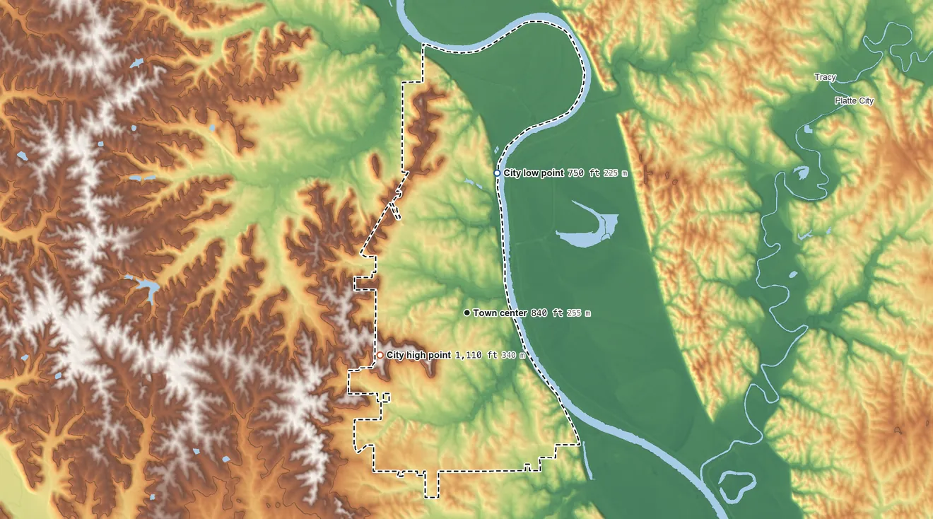Topographic elevation map of Leavenworth, Kansas, shaded from 750 ft on the north side to 1,110 ft on the southwest side