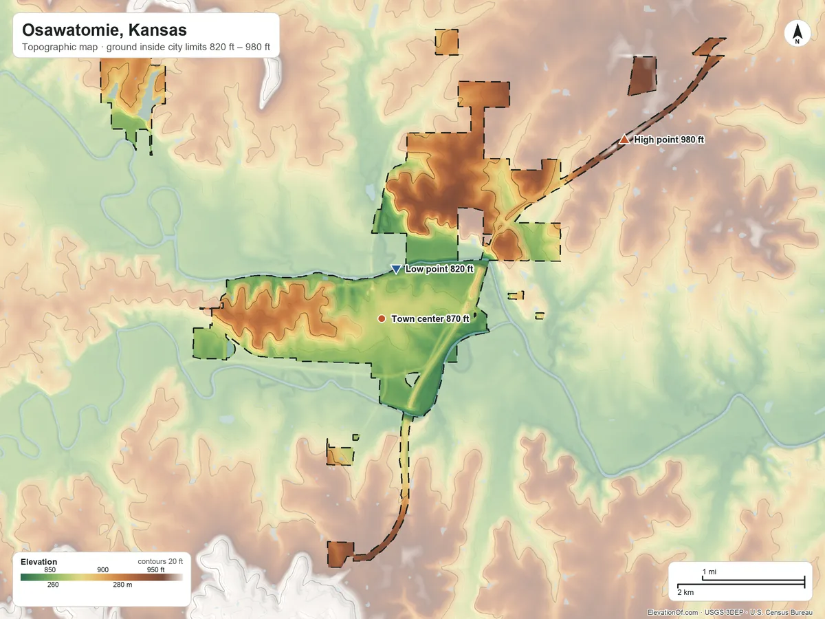 Topographic elevation map of Osawatomie, Kansas, shaded from 820 ft near the middle to 980 ft on the northeast side