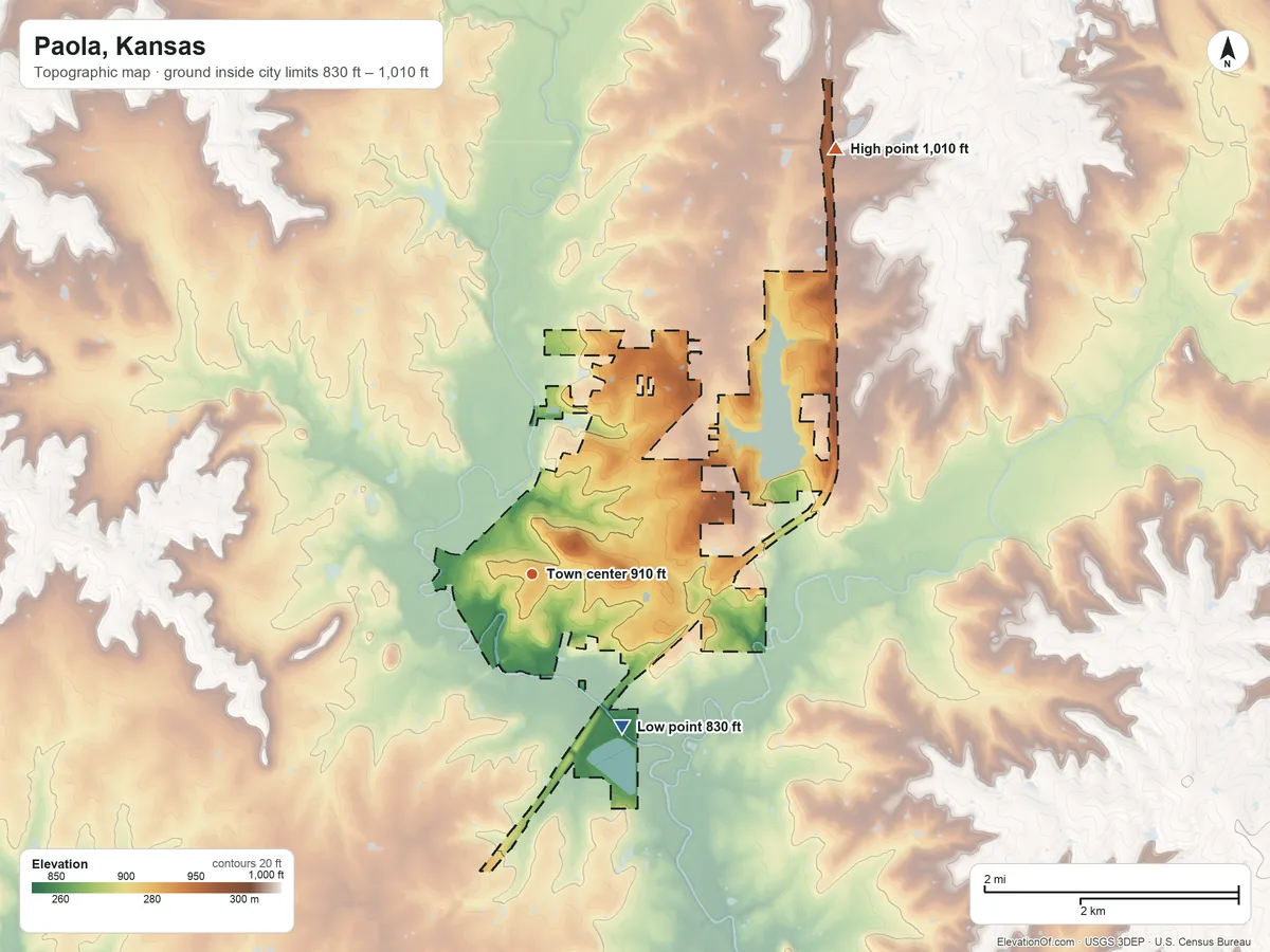 Topographic elevation map of Paola, Kansas, shaded from 830 ft on the southeast side to 1,010 ft on the northeast side